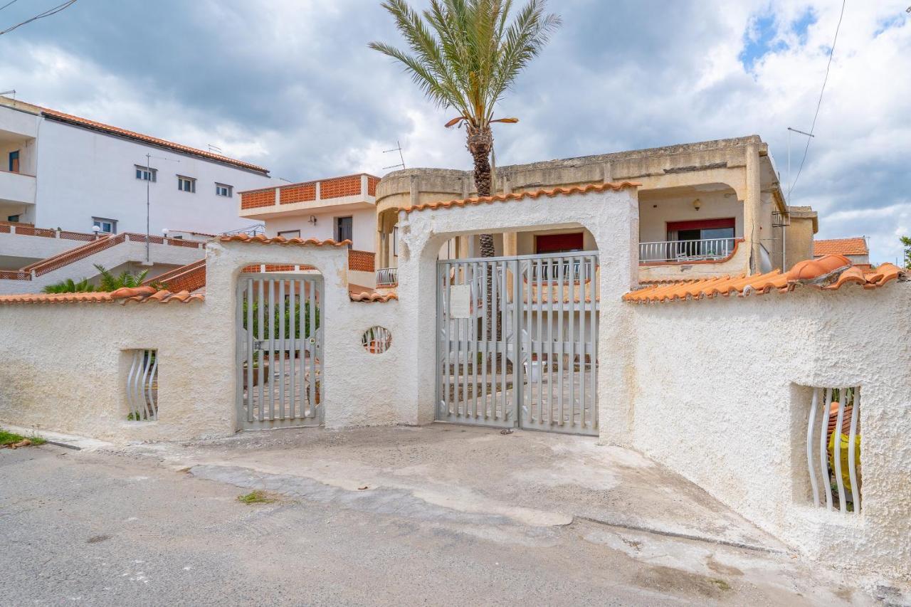 Fortezza Villa Azzurra อันโญเน บันญี ภายนอก รูปภาพ